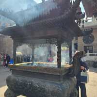 Jing An Temple วัดเก่าแก่ใจกลางเซี่ยงไฮ้