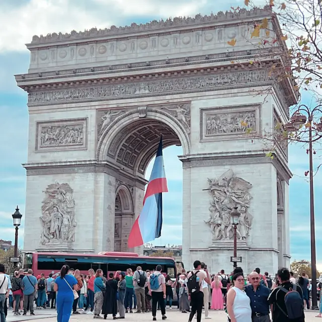 【必見】パリの凱旋門🇫🇷