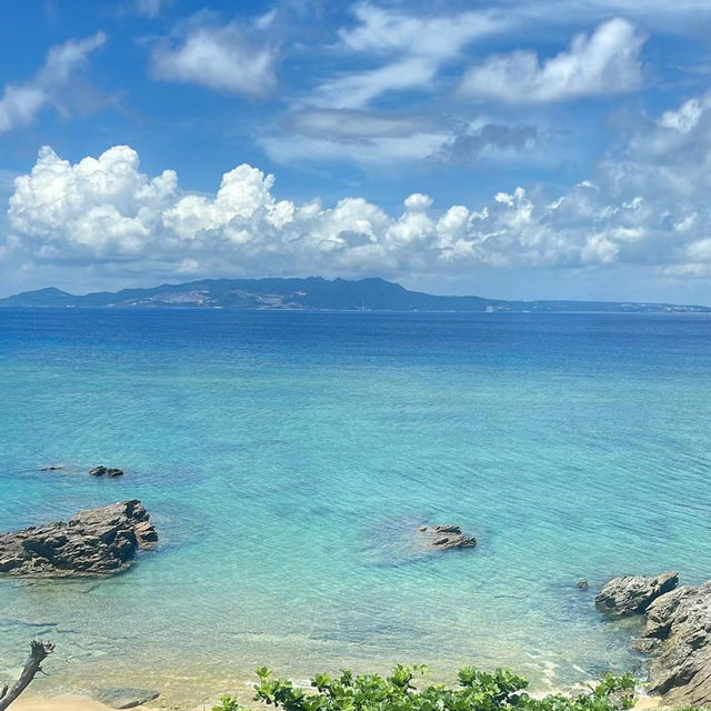 旗津的靈南海灘：天堂般的沙灘與清澈海水 🏖️🌊