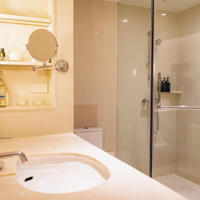 โรงแรมติดทะเล Dusit Thani Hua Hin