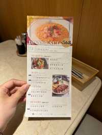 「Coti the Bistro」餐廳，布甸和咖啡作為完美結尾