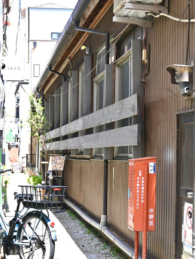 【桃園稲荷神社/東京都】中野駅そばのレトロ感ある地域の神社