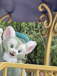 🎢🏰 **我們的夢幻迪士尼時光：上海奇幻樂園之旅** 🌟👨‍👧
