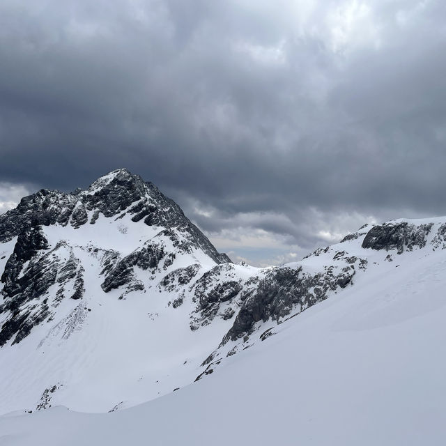 Yulong Snow Mountain หรือ เขามังกรหยก!!
