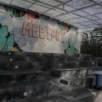 THAT'S A LOT OF PLUGS IN KOPISOP