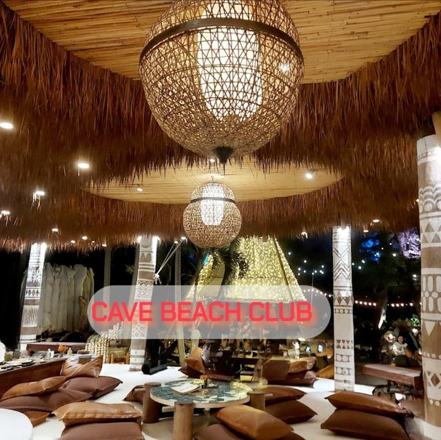 ชิลยามเย็นที่ Cave Beach Club พัทยา