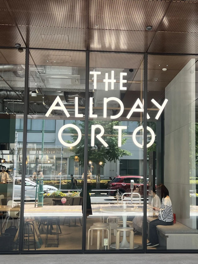 【福岡カフェ】開放的な店内でおいしいスイーツを楽しめる