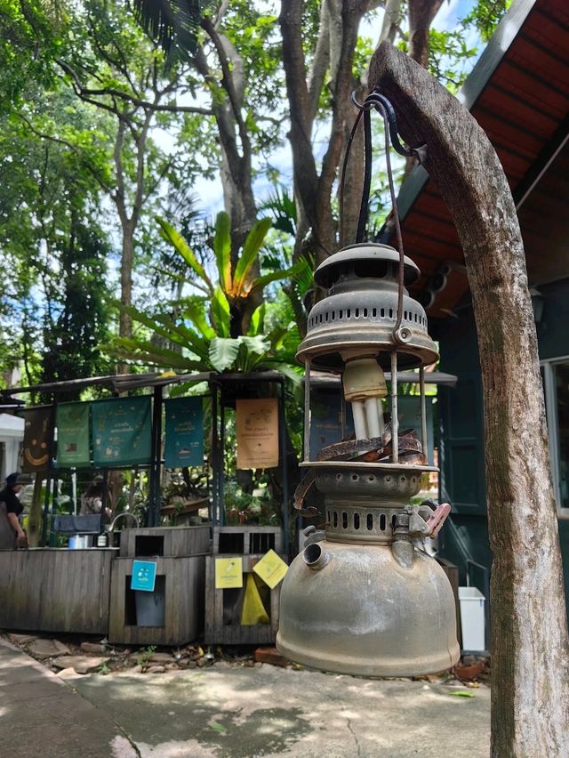 「泰國祕密花園」：拈花惹草、手工藝工作坊，喝咖啡休息
