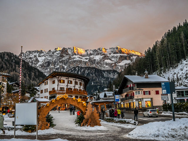Experiencing the Golden Hour in Val Gardena: A Photographer's Dream 🌄✨