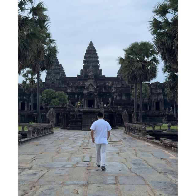 Angkor Wat : Timeless elegance