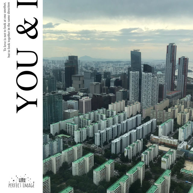 63大廈展望台留影