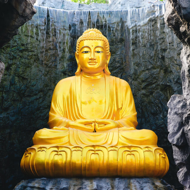วัดหลักสี่ราษฎร์สโมสร