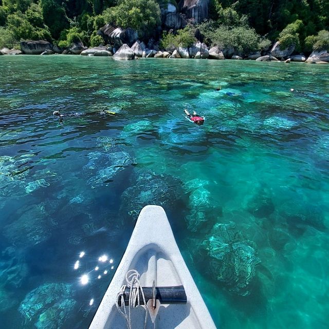 The crystal clear bule ocean