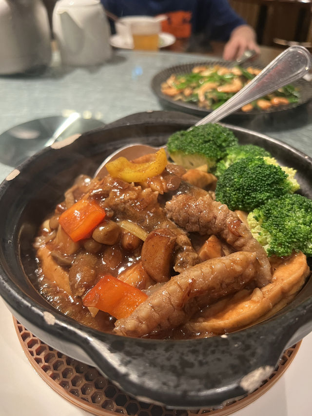 戲曲中心內的中菜館 長輩食得開心😃