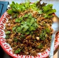 พามาทานอาหารบุฟเฟ่ต์ Street Food ในโรงแรม