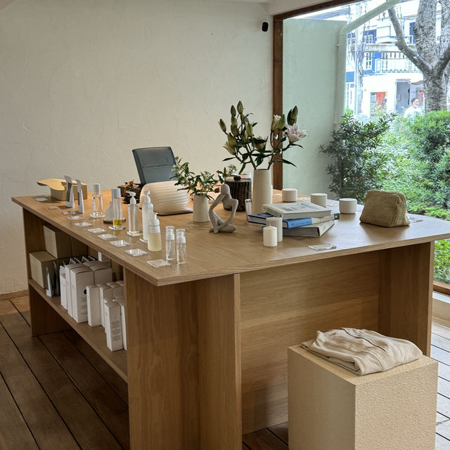 Aesthetic Massage Parlour in Bangkok