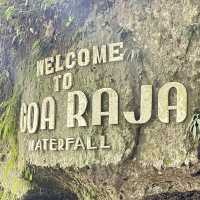 Goa Raja瀑布-別有洞天的巨大瀑佈，冒險型旅行者必去