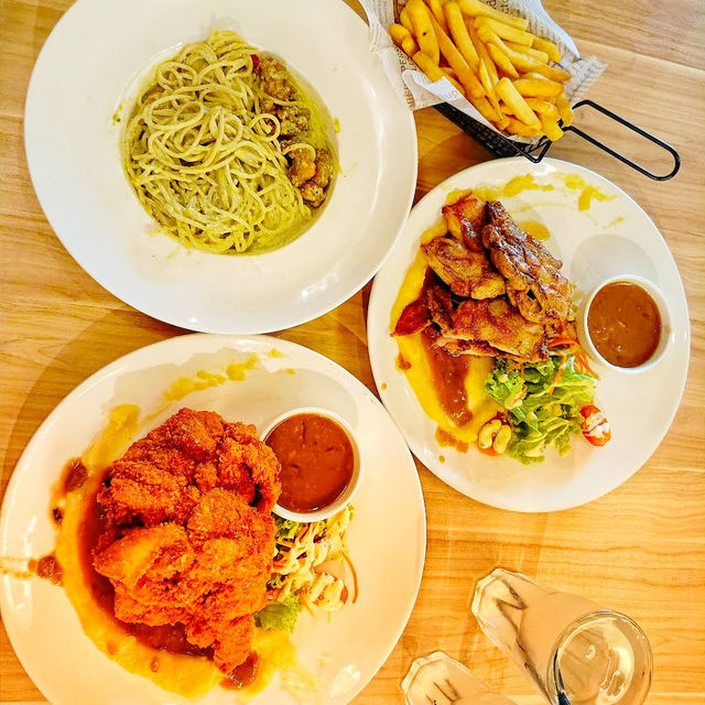 🇲🇾 Savor the Best of Western Cuisine at Sharing Nilai