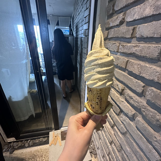 韓国/チェジュ島🍊日韓夫婦がオススメ🍊제주とうもろこしソフトクリーム🌽
