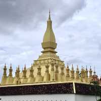 🇱🇦 Pha That Luang - The Iconic Stupa of Vientiane! 🏮