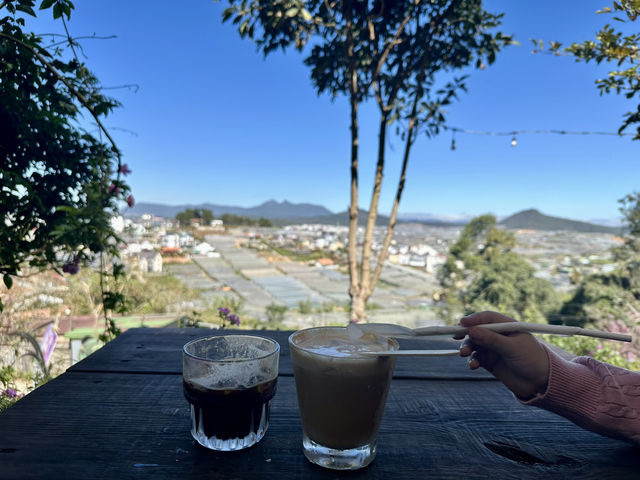 A Fairy Garden: Natureside Cafe Da Lat