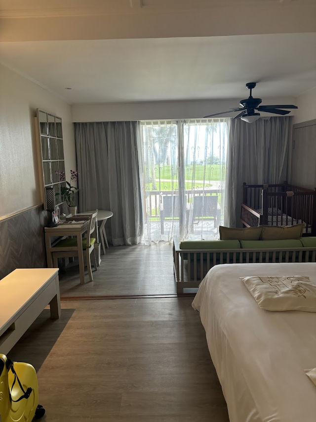 📍Kata Thani Phuket Beach resort 