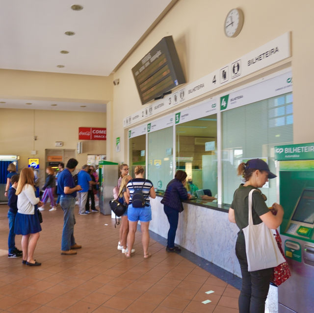 바다를 보며 달리는 철도,아름다운 카스카이스 종착역 Estação de Comboios De CASCAIS