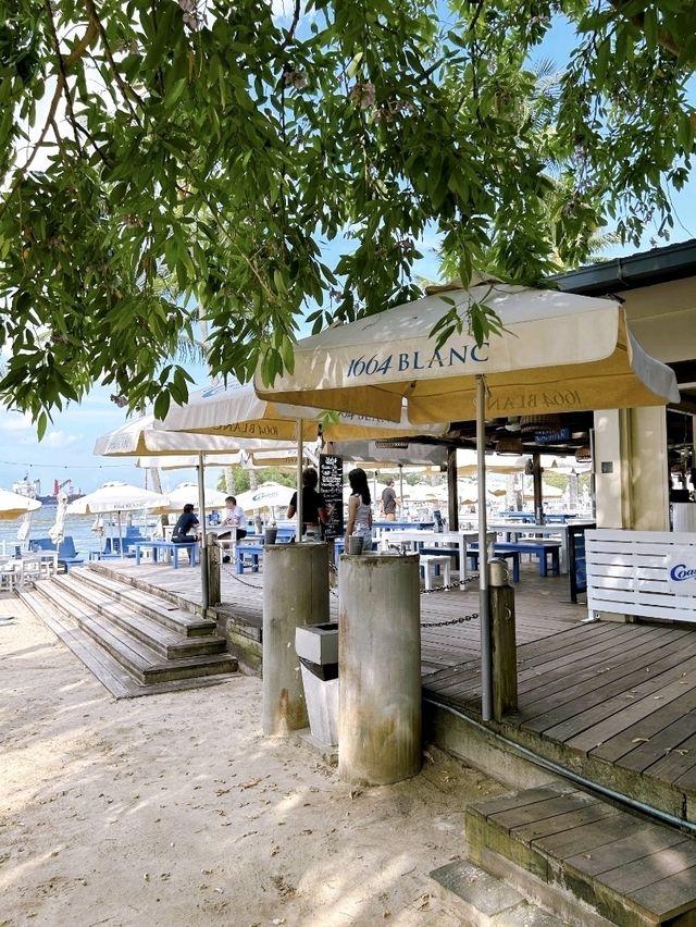 A Fun-filled Day at Sentosa's Siloso Beach