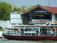 ล่องเรือไหว้พระกรุงเทพมหานคร
