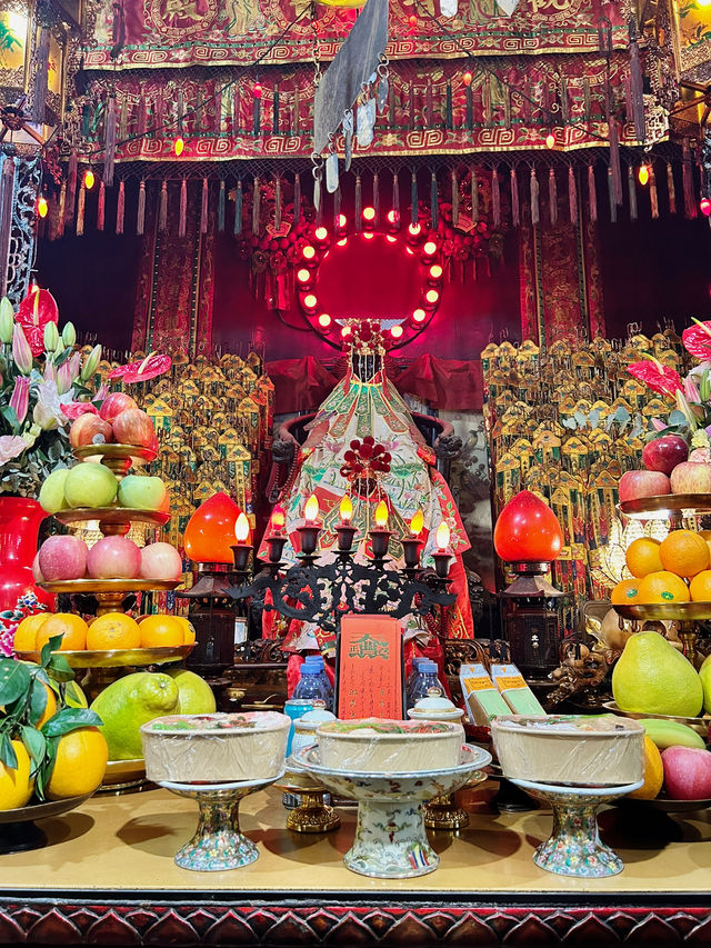 ไหว้ขอยืมเงิน เจ้าแม่กวนอิมฮองฮำ (Hung Hom Temple)