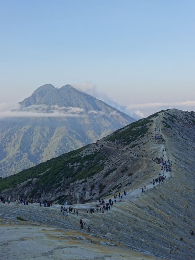【インドネシア】別の惑星のようなイジェン山🏔️