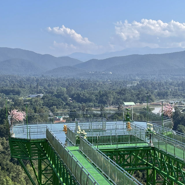 Sky Walk ณ วัดพระธาตุดอยสะเก็ด