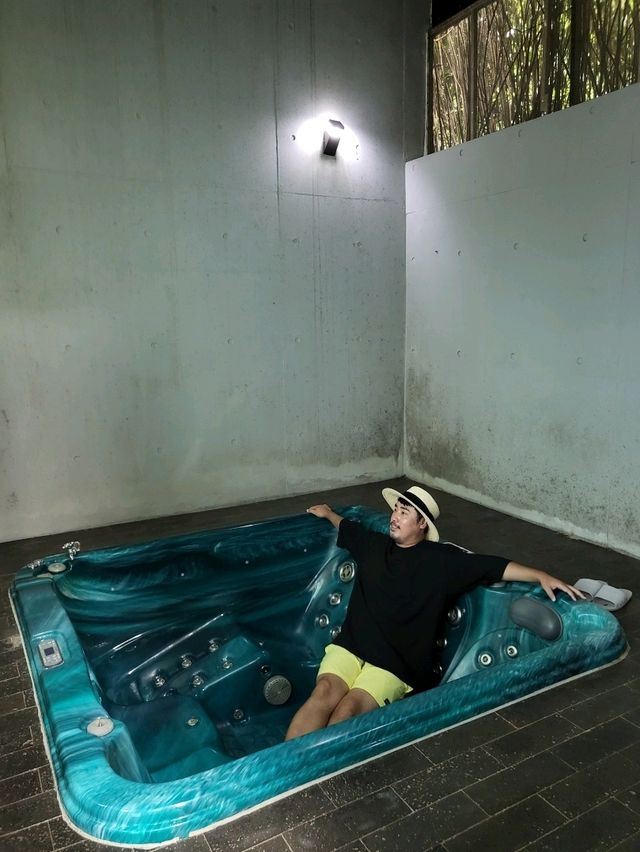 독특한 건축디자인이 멋진 태안 풀빌라