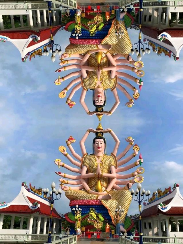 Wat Plai Laem廟有大型笑佛又有千手觀音