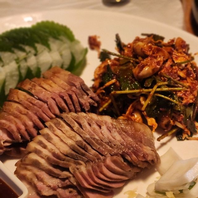 "동해의 매력, 자연과 맛으로 가득 찬 힐링 여행"