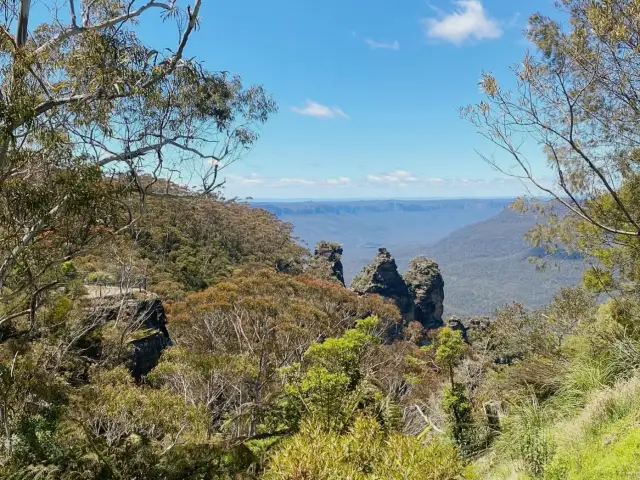 Enchanting Escapade: The Three Sisters Walk