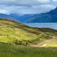 Nature’s Canvas: Discovering the Beauty of Lake Hawea