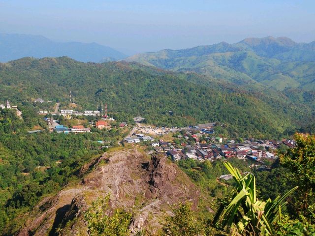 จุดชมวิว เนินช้างศึก ทองผาภูมิ กาญจนบุรี
