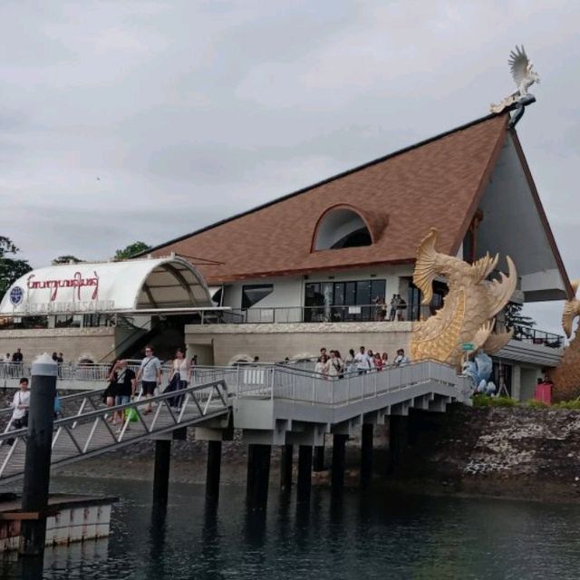 T-Rex บนเกาะนูซาปนิดา✨️