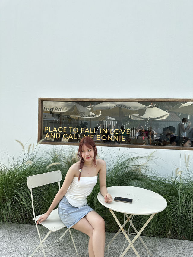 🍹คาเฟ่มู้ดดี ริมหาดชะอำหัวหิน🏝️👙