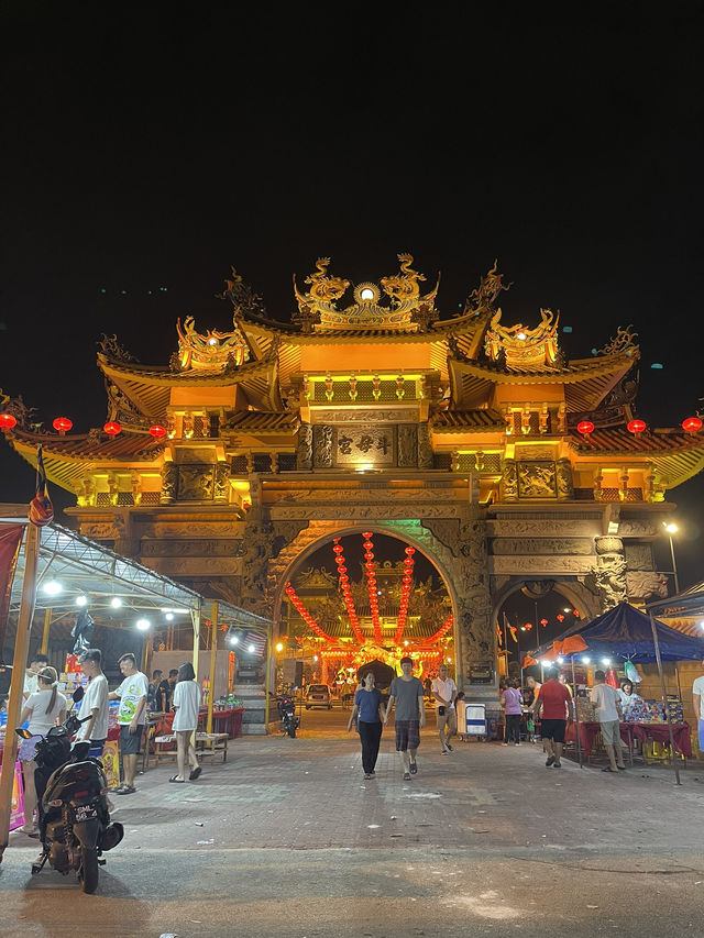 Architectural Splendor: Visiting Beihai Doumu Palace in Butterworth 🏯✨