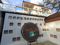 พามานั่งชิล บรรยากาศโรแมนติก กลางทุ่งนาสิงห์บุรี