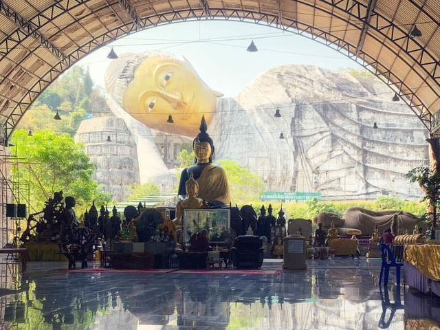 พระพุทธสีหไสยาสน์