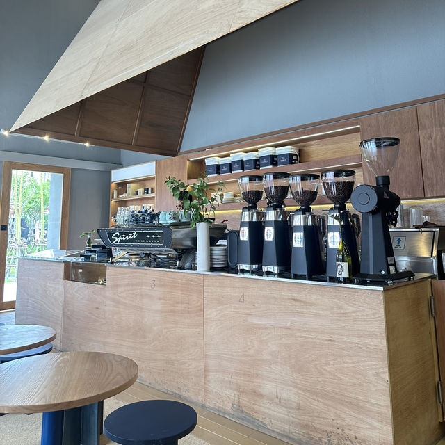 ป่าตองมี Campus coffee roasters แล้วจ้า ☕️💕