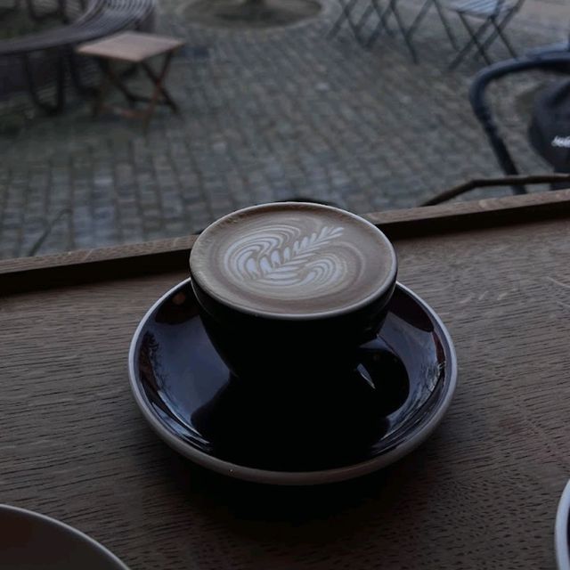 A brilliant spot for coffee & bite