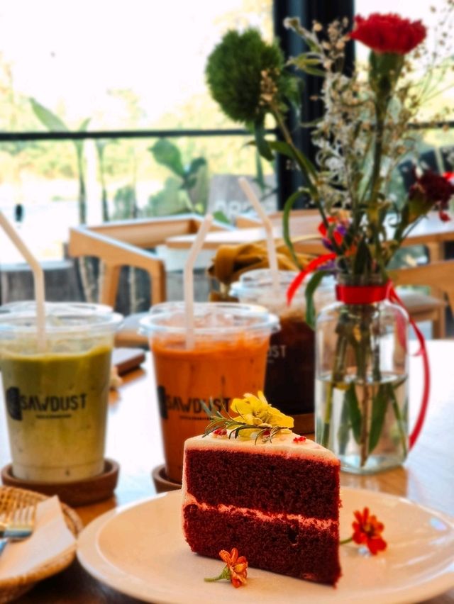 SAWDUST CAFÉ  - ซอดัสท์ คาเฟ่ สันกำแพง