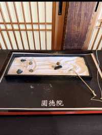 「圓徳院｜北政所ゆかりの寺院で枯山水と写経体験を楽しむ」