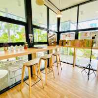 คาเฟ่น่ารักมีแต่ของอร่อย