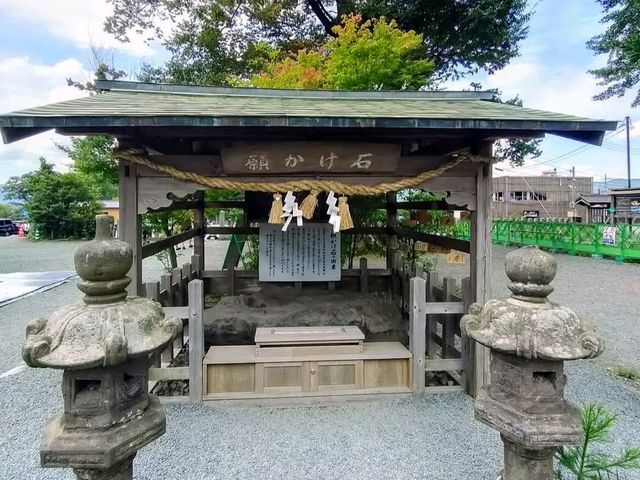 火山下的阿蘇神社，擁有2500多年歷史的古老神社