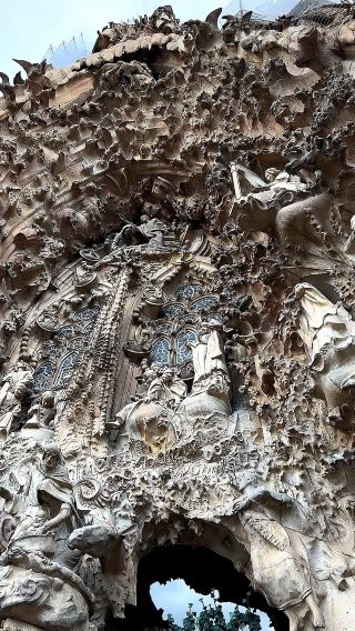 A breathtaking Sagrada Familia - must visit